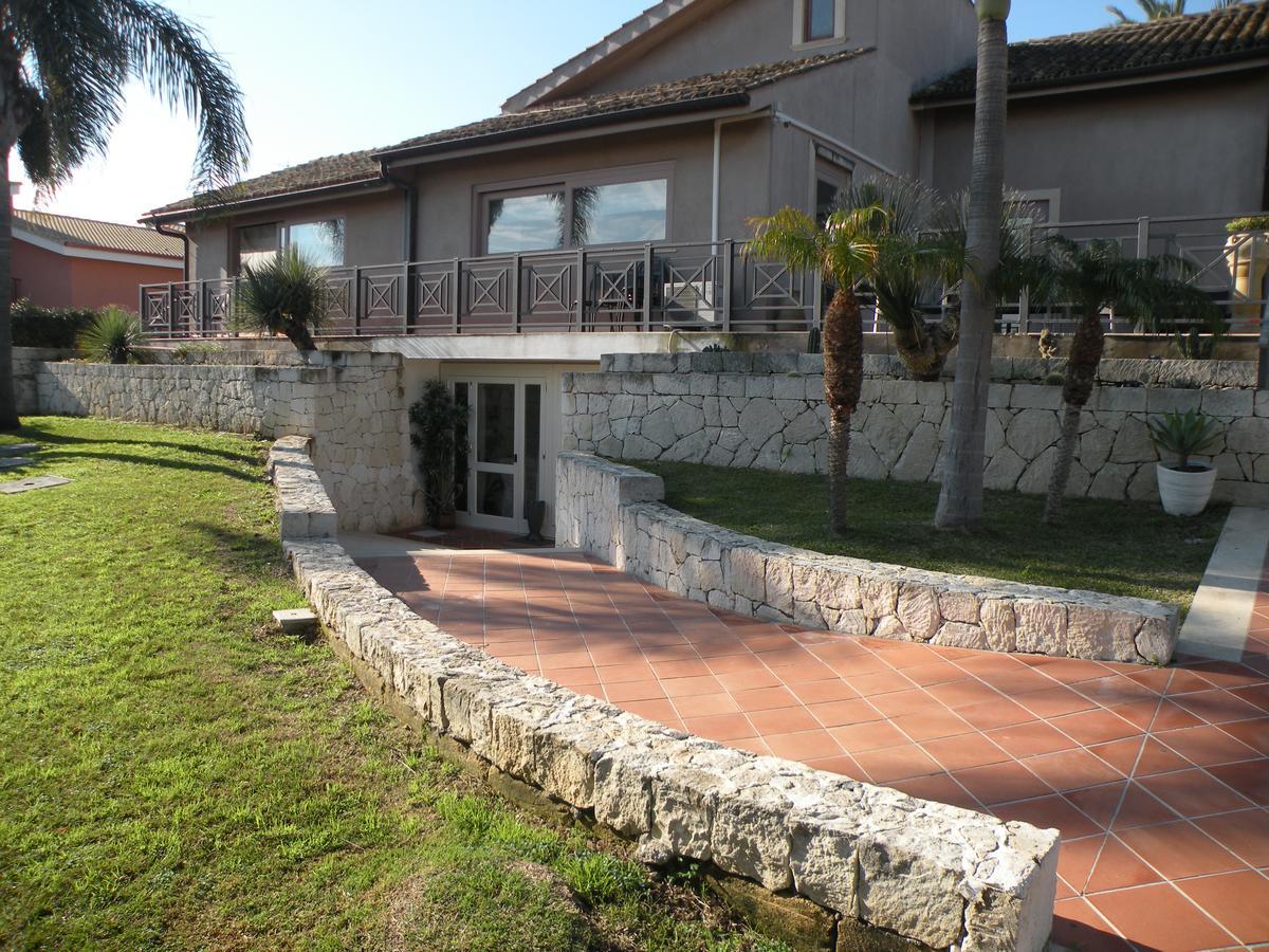 Hotel La Cavalera Augusta Exterior photo