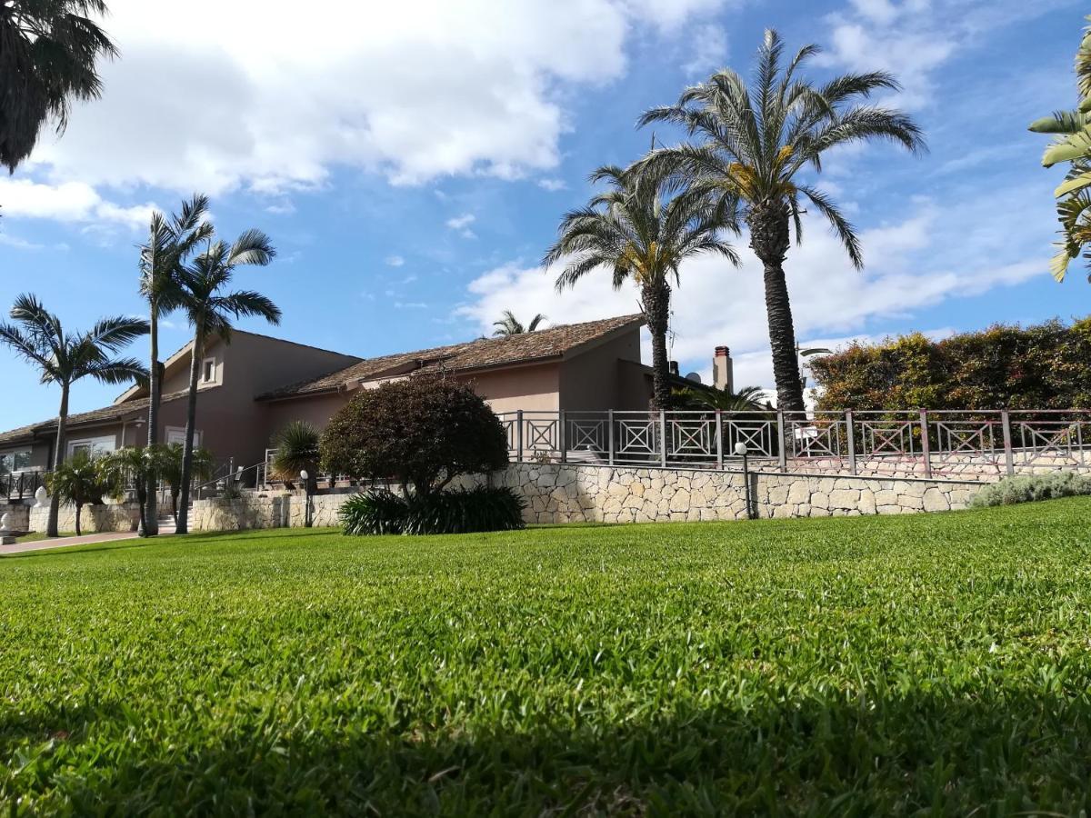 Hotel La Cavalera Augusta Exterior photo